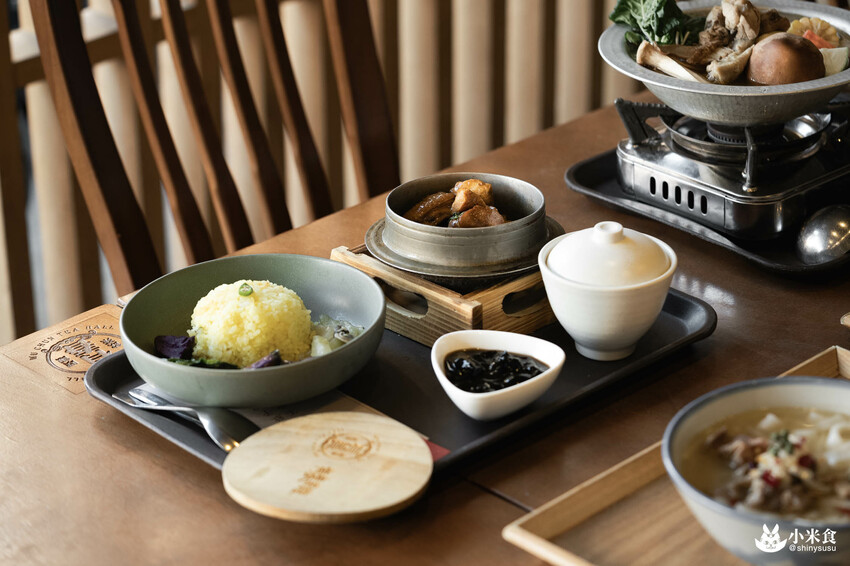 有春茶館大墩店｜情懷好味重拾家溫度。還有隱藏版古早味冰沙｜台中茶館小吃｜公益路下午茶推薦 - 小米食