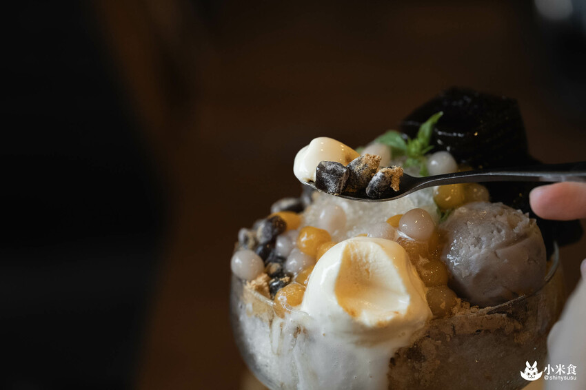 有春茶館大墩店｜情懷好味重拾家溫度。還有隱藏版古早味冰沙｜台中茶館小吃｜公益路下午茶推薦 - 小米食