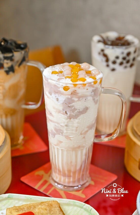 台中茶館推薦，麻辣臭豆腐魚鍋超帶勁、烏魚子麻糬有趣又好吃