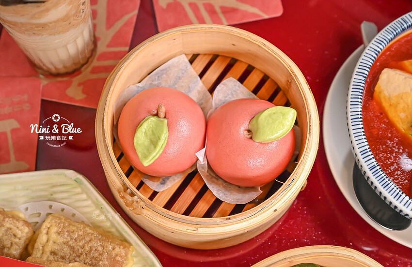 台中茶館推薦，麻辣臭豆腐魚鍋超帶勁、烏魚子麻糬有趣又好吃