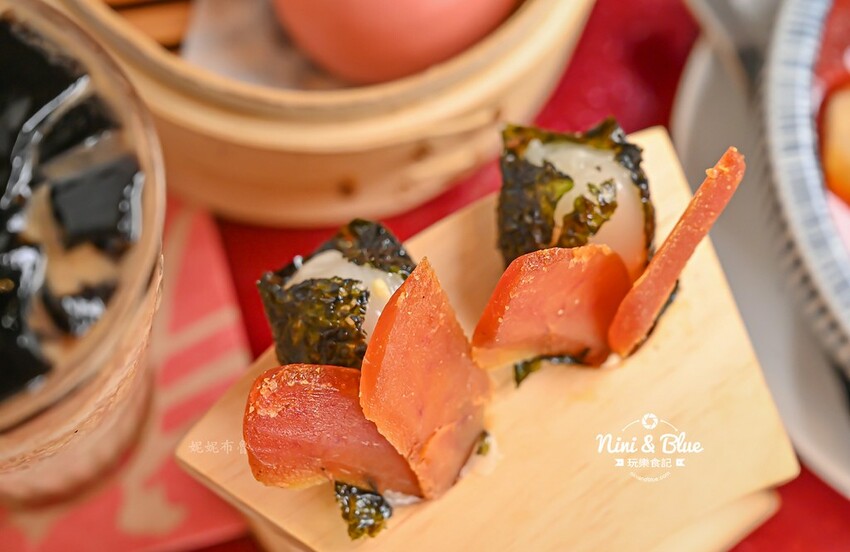 台中茶館推薦，麻辣臭豆腐魚鍋超帶勁、烏魚子麻糬有趣又好吃