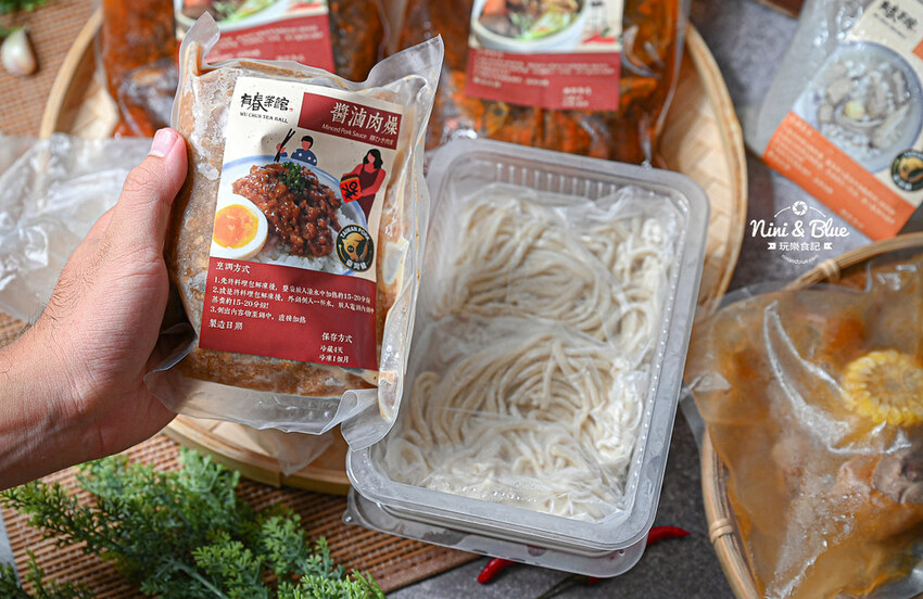 台味餐盒雙主菜+送飲料很豐盛,還有冷凍熟食包優惠中*妮妮布魯