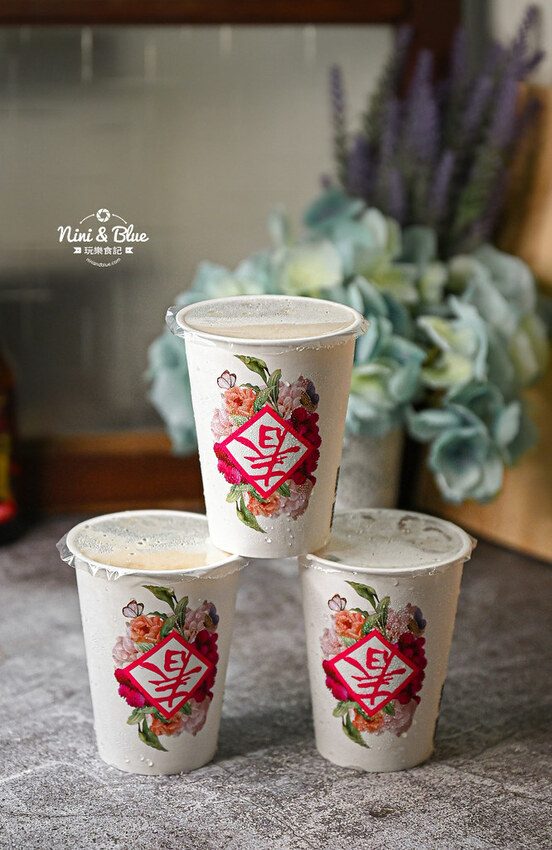 台味餐盒雙主菜+送飲料很豐盛,還有冷凍熟食包優惠中*妮妮布魯