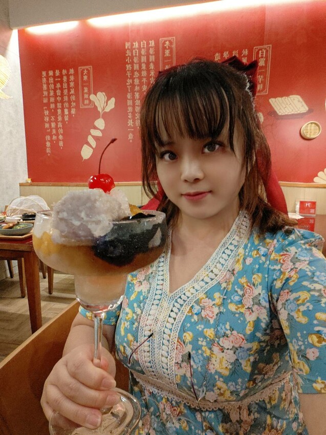 【台中最潮台味茶館】有春茶館TOP12必吃必喝推薦｜網美打卡甜點＋麻油雞鍋一次滿足 - 老爺爺與小老婆