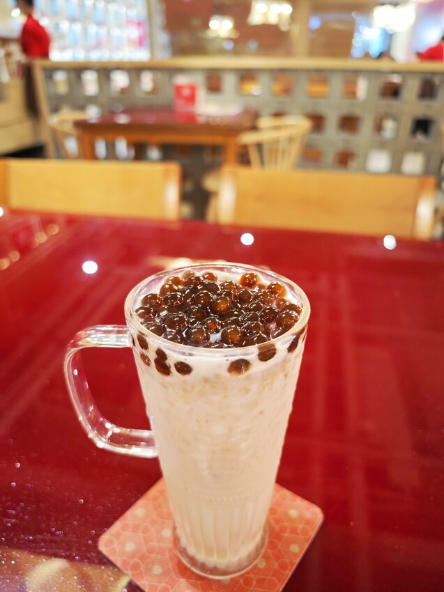 【台中最潮台味茶館】有春茶館TOP12必吃必喝推薦｜網美打卡甜點＋麻油雞鍋一次滿足 - 老爺爺與小老婆