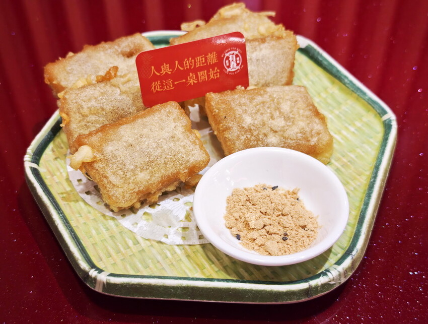 【台中最潮台味茶館】有春茶館TOP12必吃必喝推薦｜網美打卡甜點＋麻油雞鍋一次滿足 - 老爺爺與小老婆