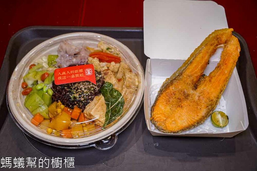 台中市南屯區有春茶館 | 台中南屯美食茶館，經典麻油雞、蜜糖粳粽冰、魷魚螺肉蒜，點心飲料高水準，聚餐包廂都合宜！ - 螞蟻幫的櫥櫃