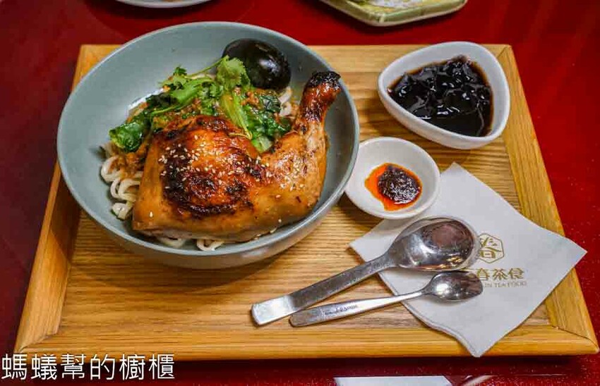台中市南屯區有春茶館 | 台中南屯美食茶館，經典麻油雞、蜜糖粳粽冰、魷魚螺肉蒜，點心飲料高水準，聚餐包廂都合宜！ - 螞蟻幫的櫥櫃