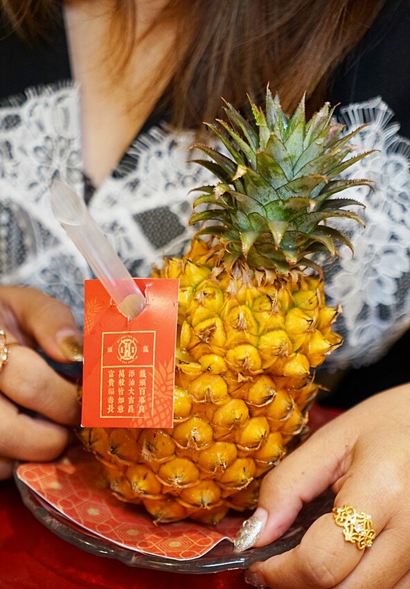 有春茶館2025全新改裝登場｜新菜單必吃經典麻油雞、蜜糖粳粽冰，復古茶館新美拍聖地！！