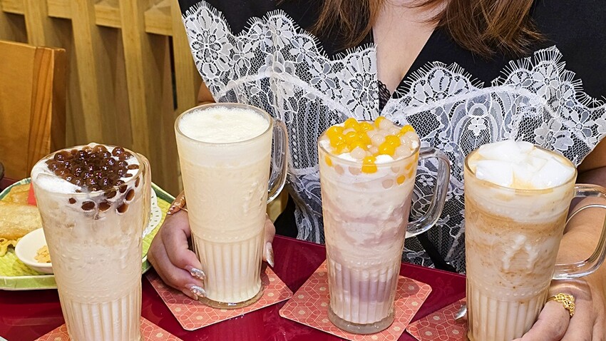 有春茶館2025全新改裝登場｜新菜單必吃經典麻油雞、蜜糖粳粽冰，復古茶館新美拍聖地！！