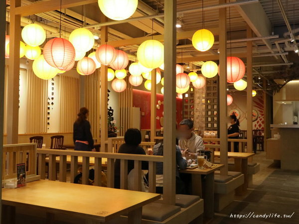 有春茶館(大墩店):台中美食│有春茶館大墩店〃裝潢充滿古色古香,餐點好吃,非常適合聚餐聊天的好所在~