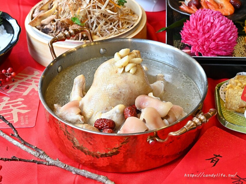 有春茶館|2025台中年菜、新年聚餐餐廳首選!輕鬆料理經典台菜澎拜上桌,訂購整組年菜享早鳥優惠再贈《免開火!巧用家電做台菜》新書 - 糖糖's 享食生活