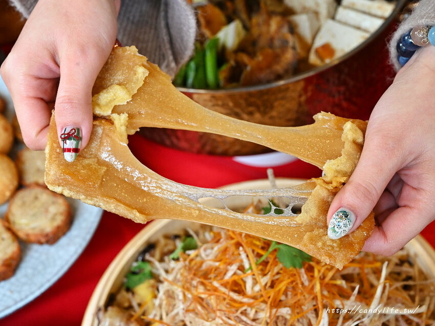 有春茶館|2025台中年菜、新年聚餐餐廳首選!輕鬆料理經典台菜澎拜上桌,訂購整組年菜享早鳥優惠再贈《免開火!巧用家電做台菜》新書 - 糖糖's 享食生活