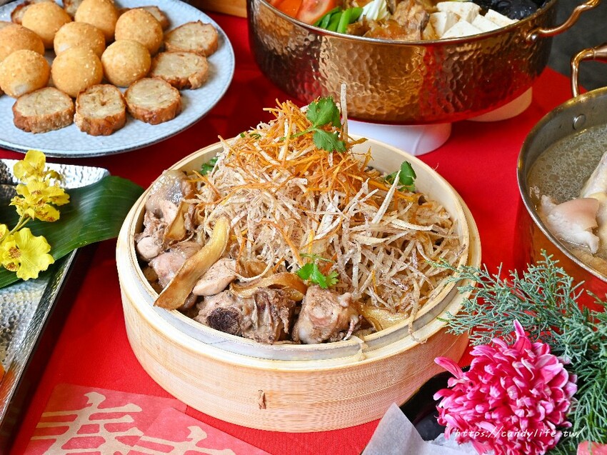 有春茶館|2025台中年菜、新年聚餐餐廳首選!輕鬆料理經典台菜澎拜上桌,訂購整組年菜享早鳥優惠再贈《免開火!巧用家電做台菜》新書 - 糖糖's 享食生活