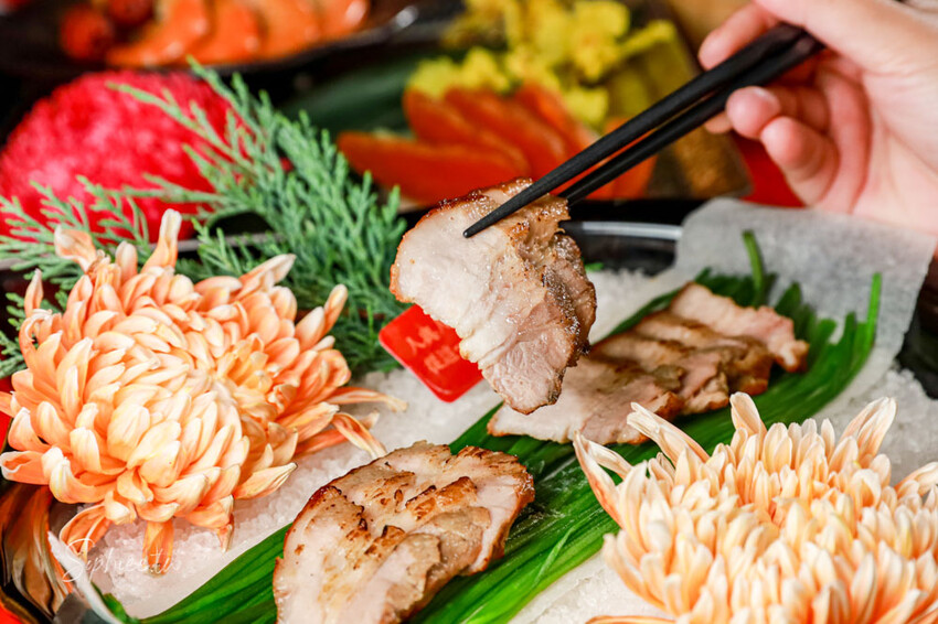 2025台中年菜》有春茶館 精緻台味年菜 圍爐團圓飯 新年聚餐 包廂訂位包場 早鳥優惠開跑! @蘇菲漫旅