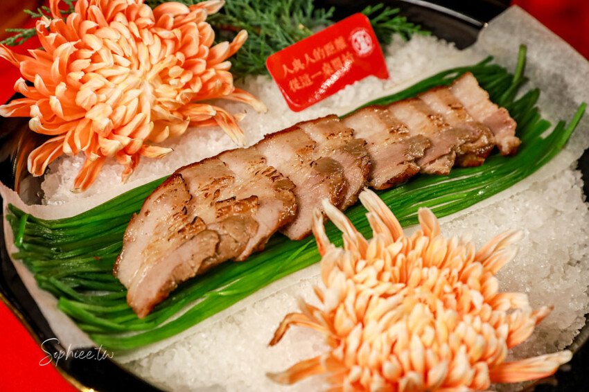 2025台中年菜》有春茶館 精緻台味年菜 圍爐團圓飯 新年聚餐 包廂訂位包場 早鳥優惠開跑! @蘇菲漫旅