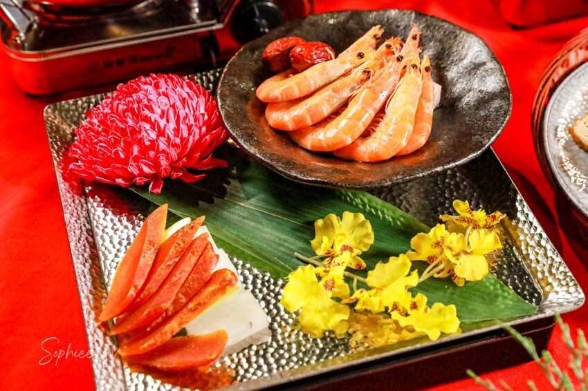 2025台中年菜》有春茶館 精緻台味年菜 圍爐團圓飯 新年聚餐 包廂訂位包場 早鳥優惠開跑! @蘇菲漫旅