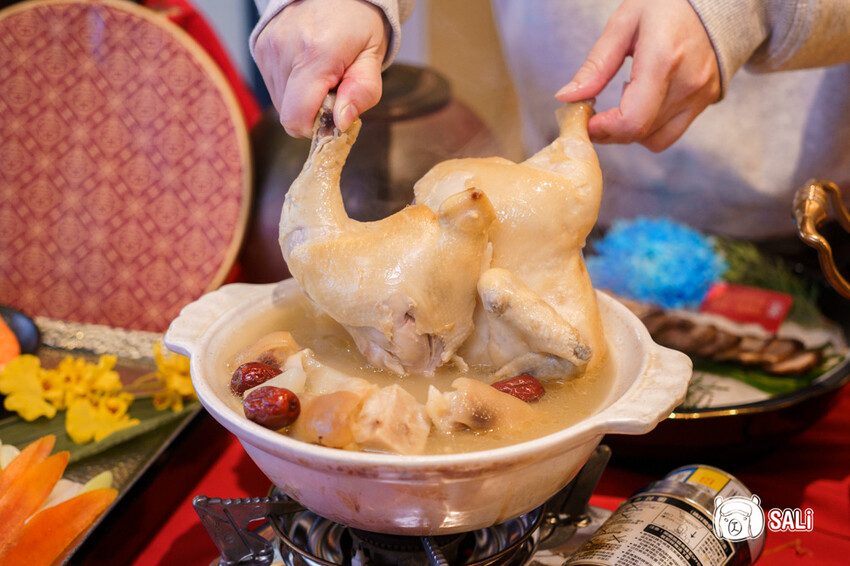 有春茶館|2025聚餐年菜推薦,經典台菜澎湃上桌,廚藝新手也能輕鬆搞定,預購再送食譜新書 - 莎笠,小日子