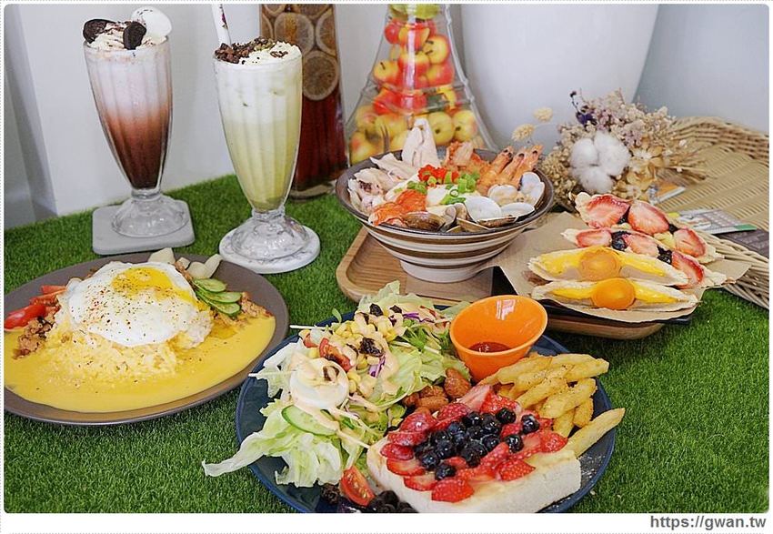 滿滿海鮮看不到底下麵條，澎湃份量一碗居然只要百元，每日限量30份！！