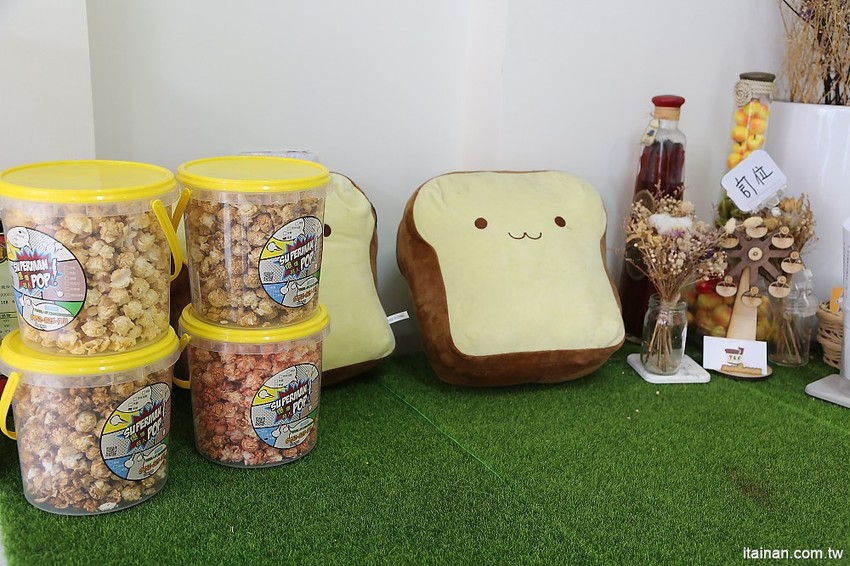 台南美食｜T&F手作吐司-崇明店~不只有爆餡熱壓吐司，還有限量超狂爆料海鮮鍋燒意麵!!早午餐、午食、下午茶新選擇! - 台南好Food遊