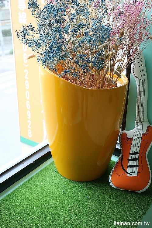 台南美食｜T&F手作吐司-崇明店~不只有爆餡熱壓吐司，還有限量超狂爆料海鮮鍋燒意麵!!早午餐、午食、下午茶新選擇! - 台南好Food遊