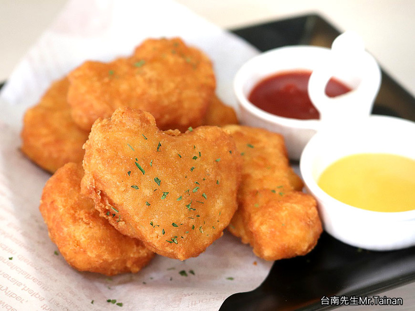 台南熱壓吐司／草莓季限定商品／選用苗栗大湖草莓／每日限量售完為止／全台最多口味的熱壓吐司專賣店