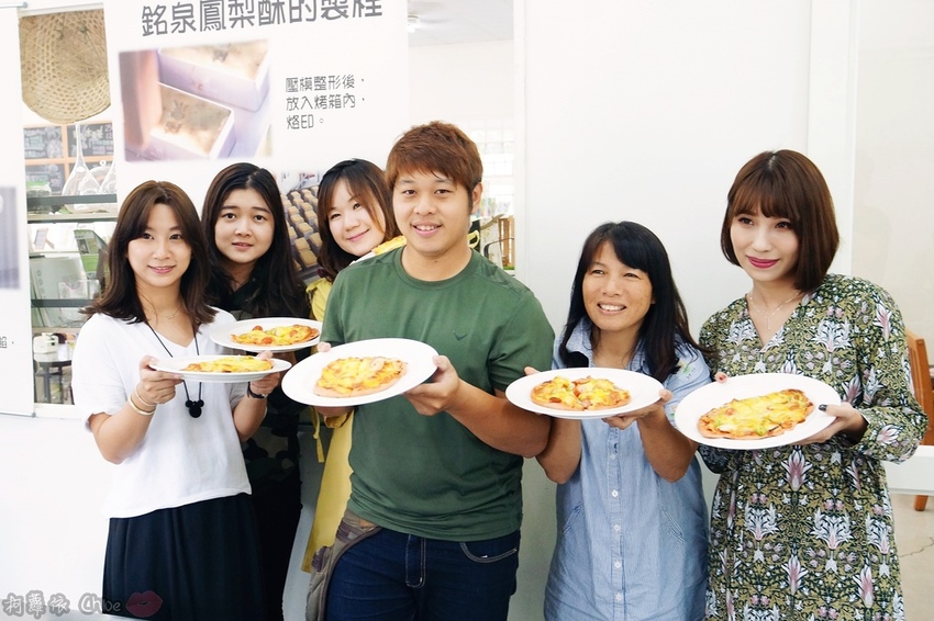 屏東一日遊 185沿山觀光郵輪巴士隨著巴士定點玩透透 親子旅行 山川琉璃吊橋美景➡️隘寮勝利門➡️ 銘泉生態休閒農場Y➡️萬金教堂➡️赤山社區黑搓巧41.JPG