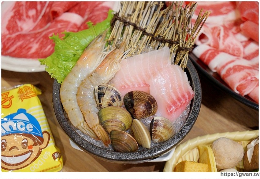 不敢相信！這間火鍋店平日只要99元就能吃三種和牛！挑戰大胃王成功再賺500元