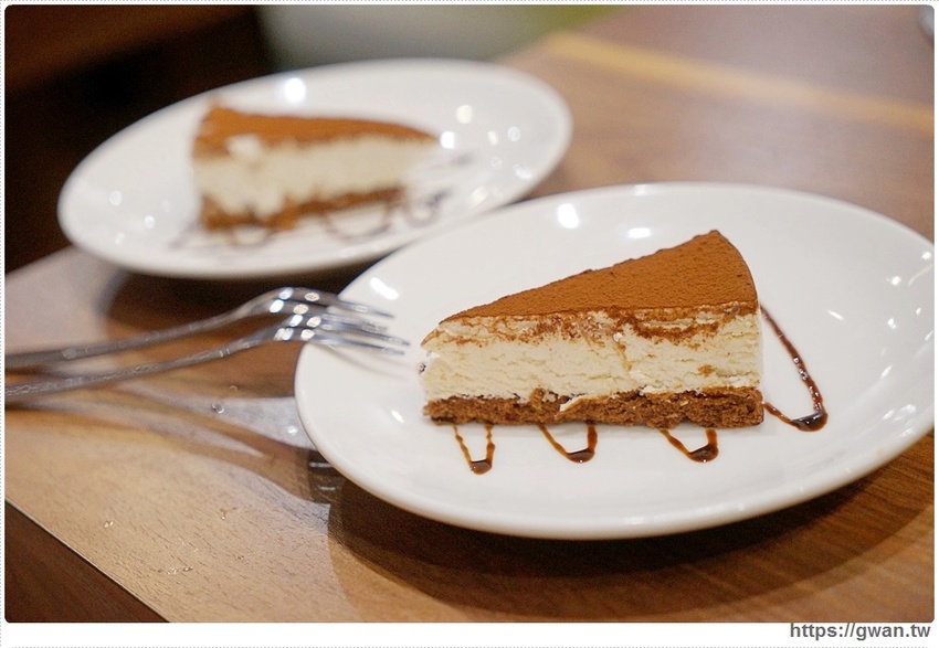 不敢相信！這間火鍋店平日只要99元就能吃三種和牛！挑戰大胃王成功再賺500元