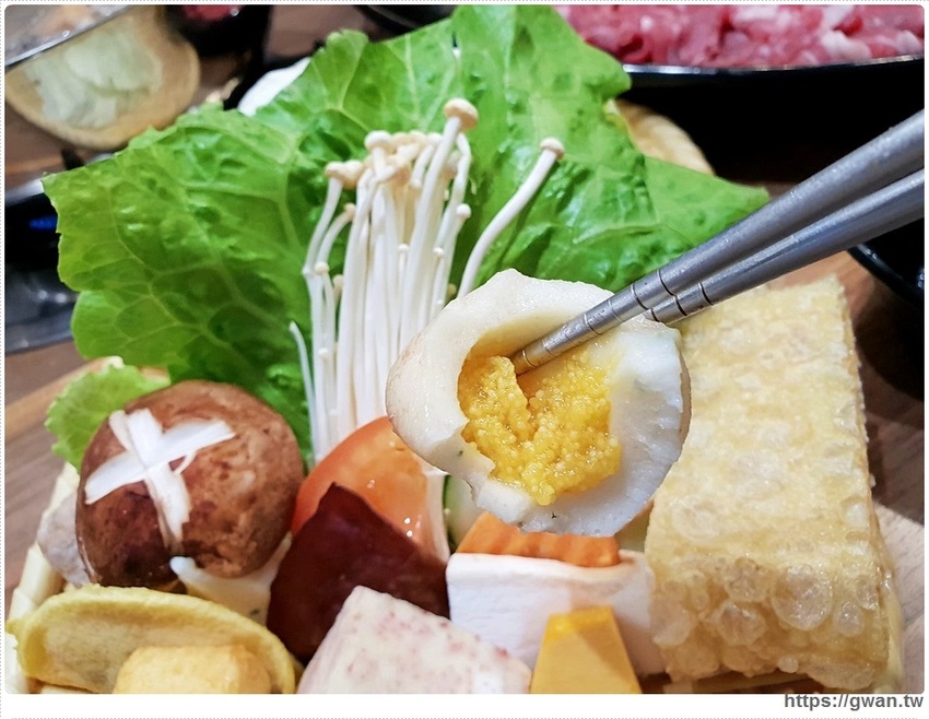 不敢相信！這間火鍋店平日只要99元就能吃三種和牛！挑戰大胃王成功再賺500元