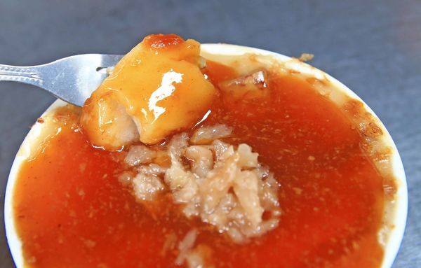 【板橋美食】津贊蔡家碗粿-歷史悠久市場裡的老字號路邊攤小吃