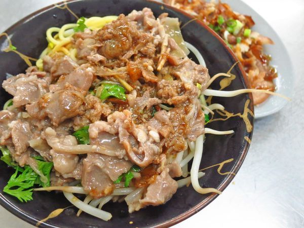 【五股美食】台北橋花枝羹大腸麵線-吃過的人都極力推薦的美食小吃店