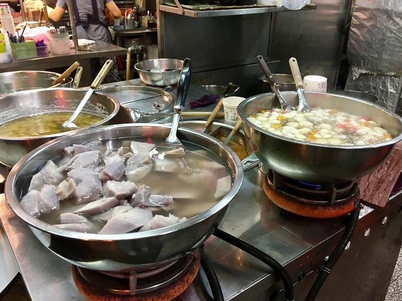 【台北｜南京復興站】客家自製湯圓＿IG必打卡的遼寧夜市甜點＿人手一碗的綜合小湯圓