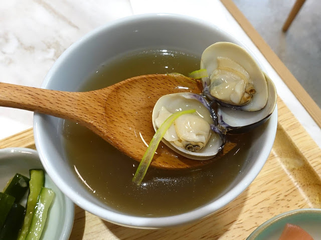 [食記] 新竹。皿富器食 min food。日系風格定食 講究食材的美味餐廳! 好評推薦--泰香咖哩雞菲力、豚骨拉麵&炙燒牛丼(近巨城)