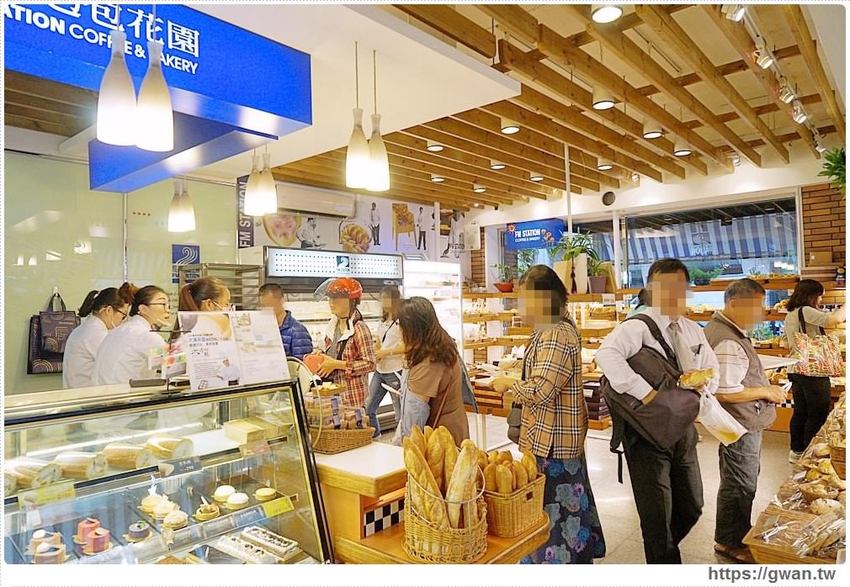 台中首創薑母鴨搬進火鍋店，還可以玩扭蛋！！