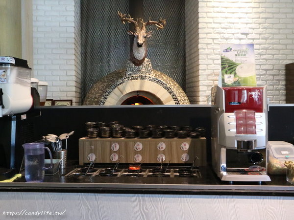 麋鹿的鍋物:台中美食│麋鹿の鍋物〃火鍋店也吃的到薑母鴨,還有明治冰淇淋讓你吃到飽!
