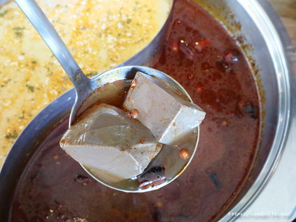 麋鹿的鍋物:台中美食│麋鹿の鍋物〃火鍋店也吃的到薑母鴨,還有明治冰淇淋讓你吃到飽!