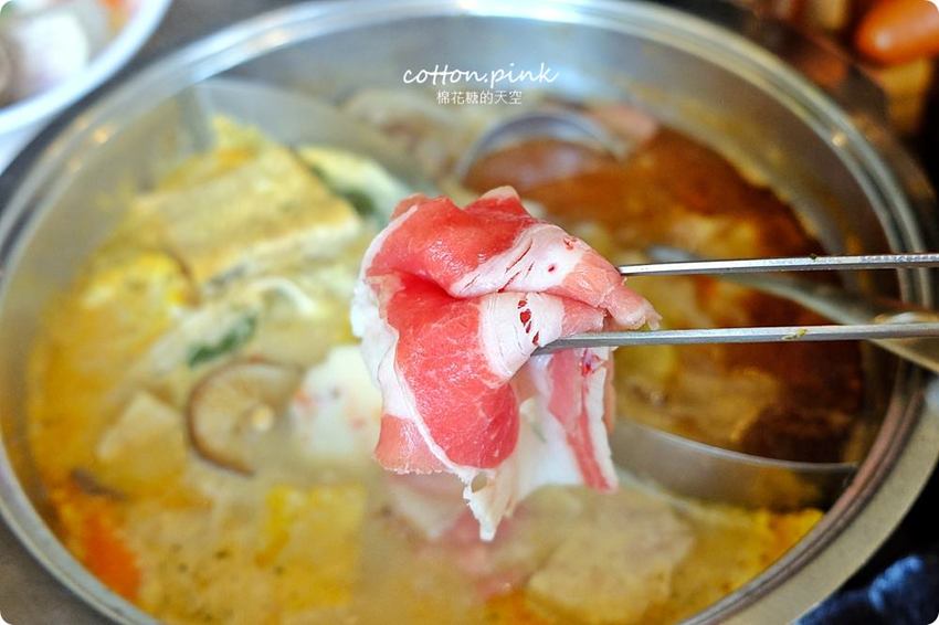 台中薑母鴨大升級-優雅版薑母鴨火鍋就在麋鹿鍋物，也能做成鴛鴦鍋喔！