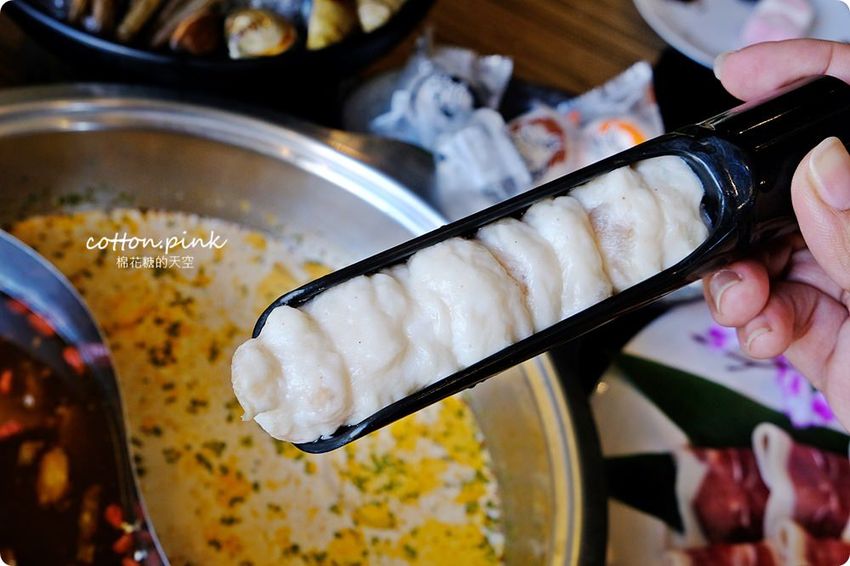 台中薑母鴨大升級-優雅版薑母鴨火鍋就在麋鹿鍋物，也能做成鴛鴦鍋喔！