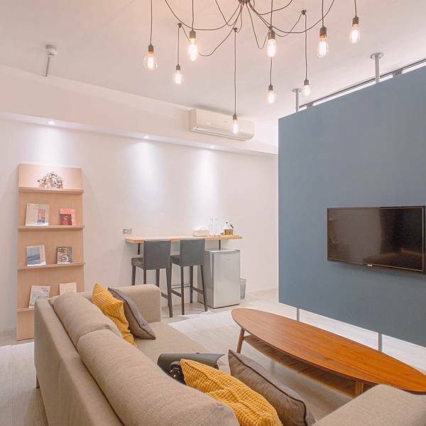 高雄 新興區 住宿 小島公寓-小島茶酒 4.JPG