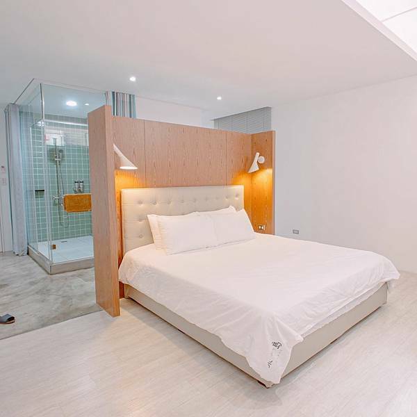 高雄 新興區 住宿 小島公寓-小島茶酒 6.JPG