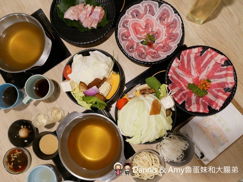 《新竹文青風火鍋》巨城附近湯作鍋物。自家熬煮湯頭,嚴選肉品,特色沾醬。食材用心用餐環境舒適︱三民路餐廳推薦（影片）