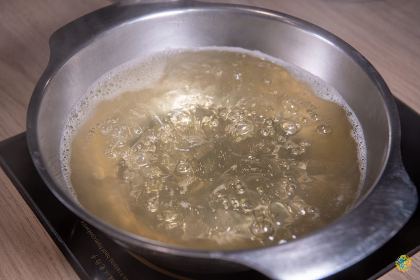 新竹巨城火鍋》湯作鍋物 - 天然無添加當天現熬湯底 不能錯過的嚴選肉品與特色沾醬 - 時空幻境 凌雲江海清