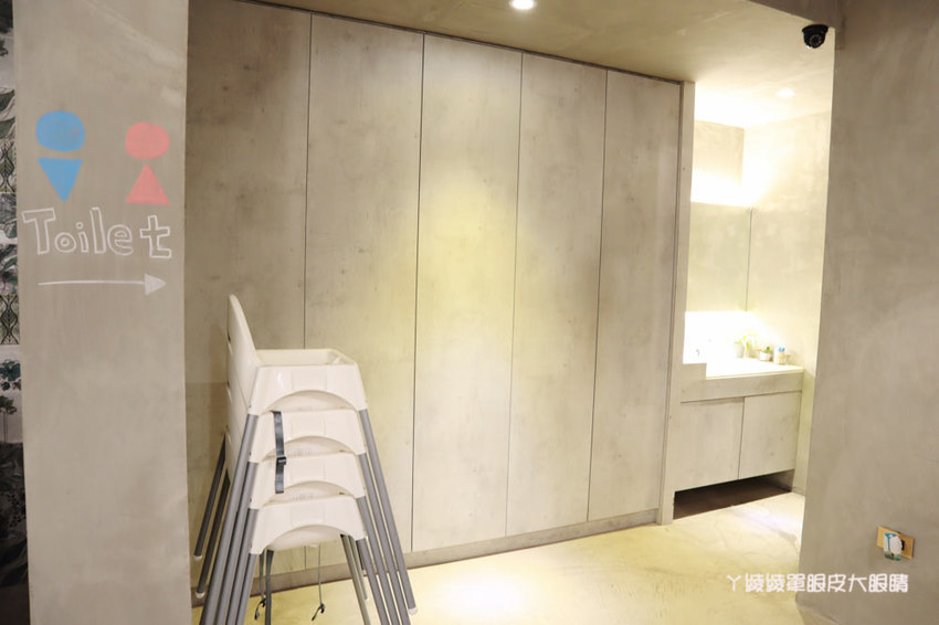 新竹火鍋推薦湯作鍋物!巨城附近火鍋,必吃招牌剝皮辣椒雞湯、高檔肉品及特色佐醬