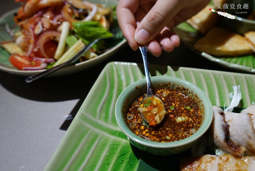 湄南河泰式庭園餐廳