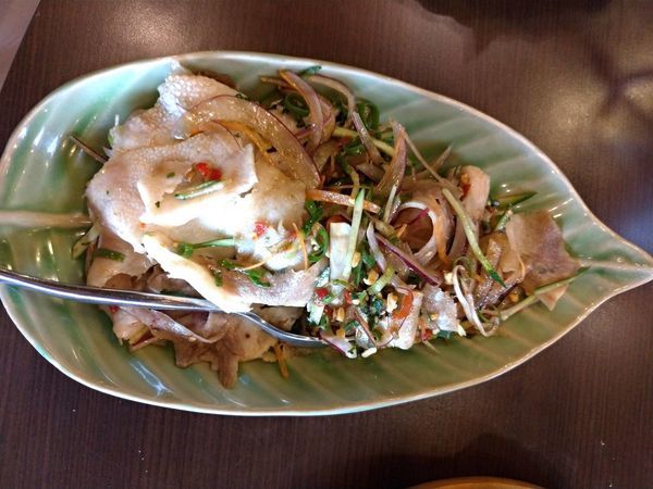 白天、晚上景色不一樣!美美噠～台中南屯/湄南河泰式庭園餐廳，好吃的泰式料理、泰國菜推薦!