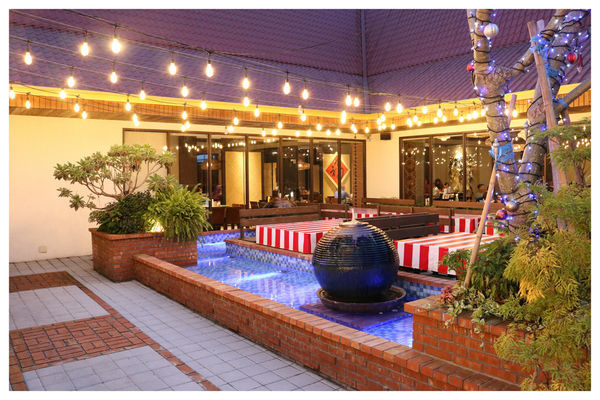 白天、晚上景色不一樣!美美噠～台中南屯/湄南河泰式庭園餐廳，好吃的泰式料理、泰國菜推薦!