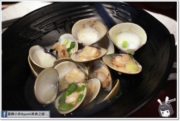 南丁目 いざかや串烤居酒屋：[食記]►屏東◄南丁目 いざかや串烤居酒屋／胡麻冷烏龍／明麻杏鮑菇／午魚一夜干／鹽烤松阪豬／北海道干貝／起司洋蔥串