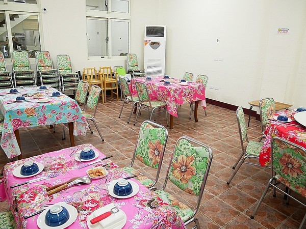 和風民宿&食堂：和風民宿&食堂-苗栗公館住宿  全家一起出遊的好地方  遠離繁雜的城市  到鄉下呼吸新鮮空氣  一泊二食cp值最高