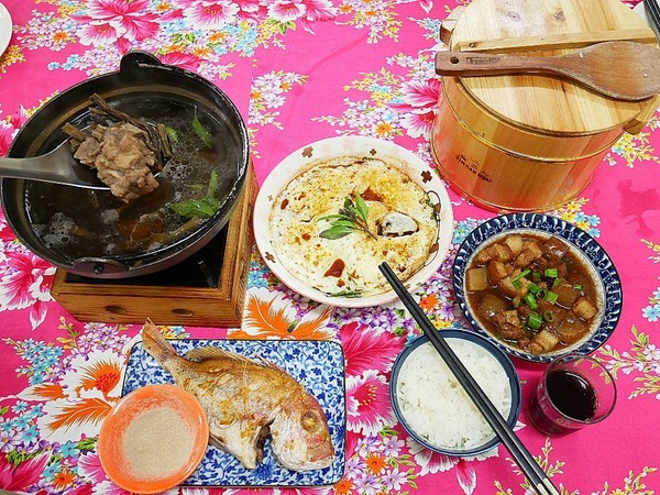 和風民宿&食堂：和風民宿&食堂-苗栗公館住宿  全家一起出遊的好地方  遠離繁雜的城市  到鄉下呼吸新鮮空氣  一泊二食cp值最高